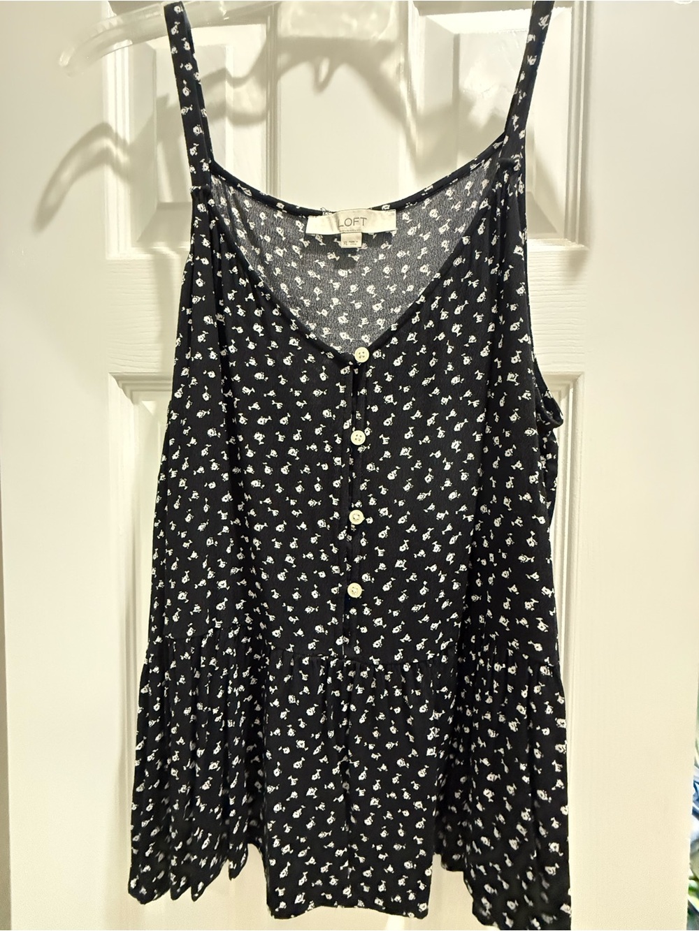 LOFT Black Floral Button-Front Sleeveless Peplum Top